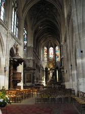 В парижском соборе